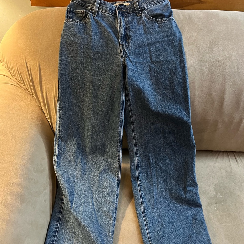 High Rise Blue Jeans - Picture 2 of 4